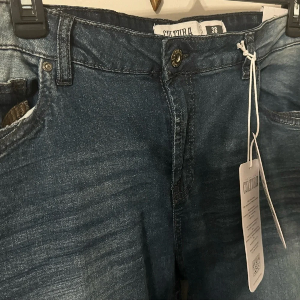 NWT:Men Cultura straight fit jeans, Size 38, Y2K Flair, Vintage wash, & Retro - Picture 9 of 15